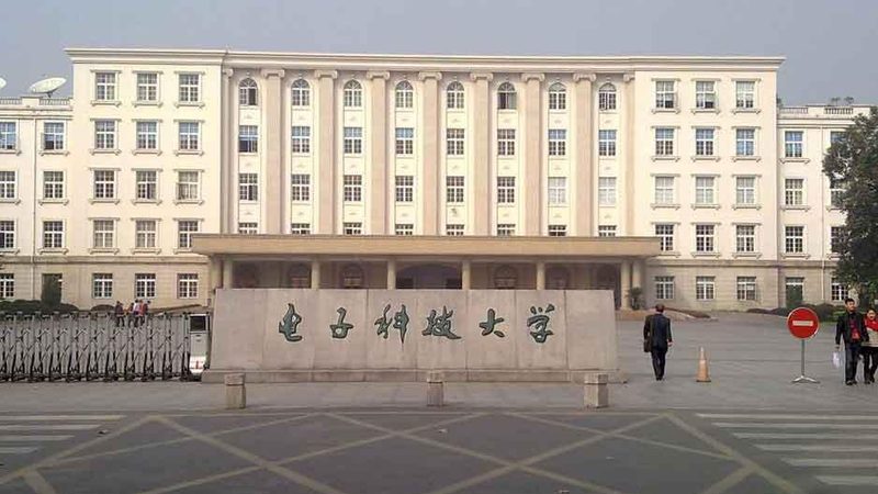 定制化触点容量，继电器选型的关键考量**