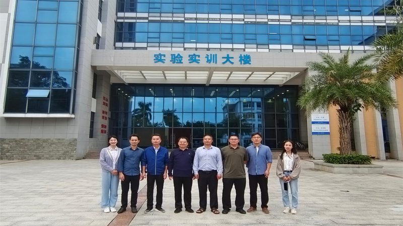 SMT贴片代工厂家：揭秘其背后的技术奥秘与选择要点